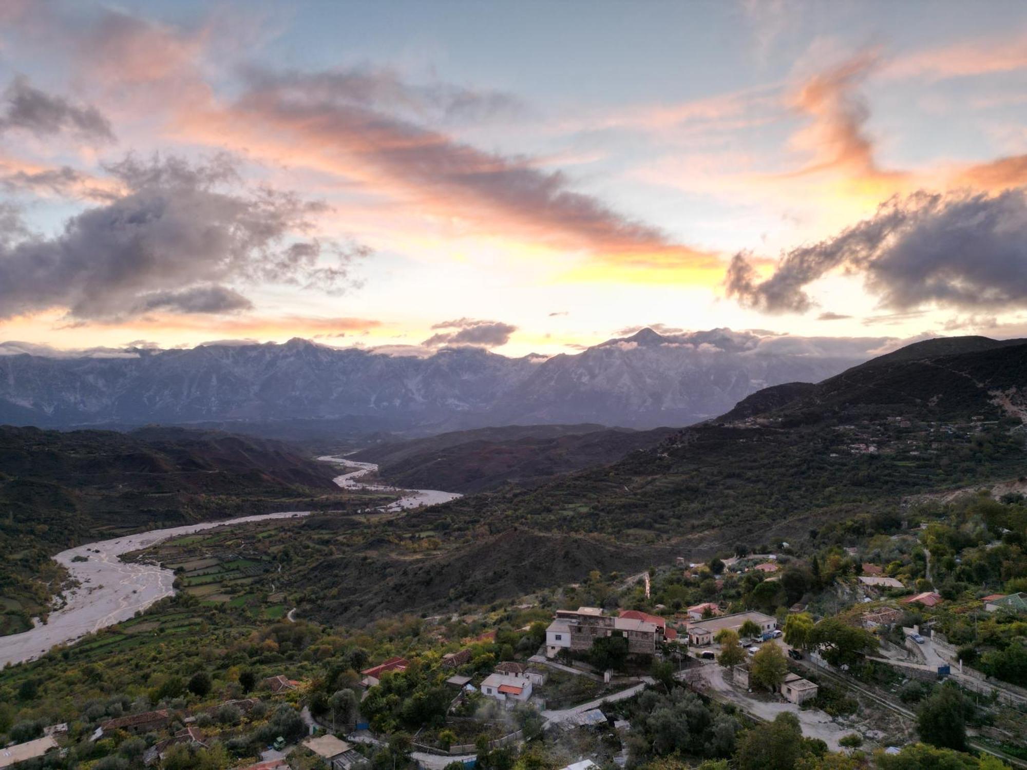 Village Chalet Bashaj