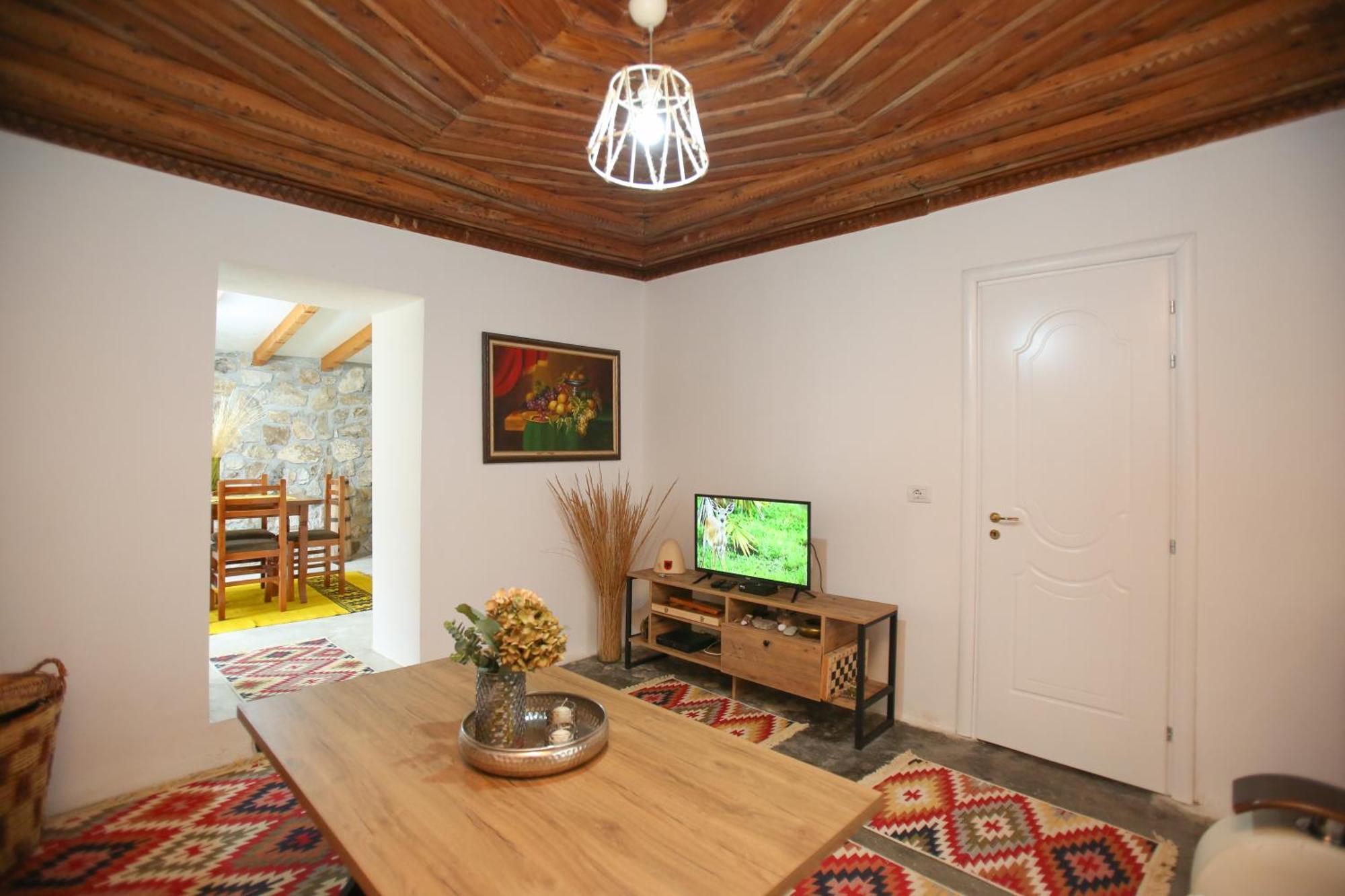 Village Chalet Bashaj
