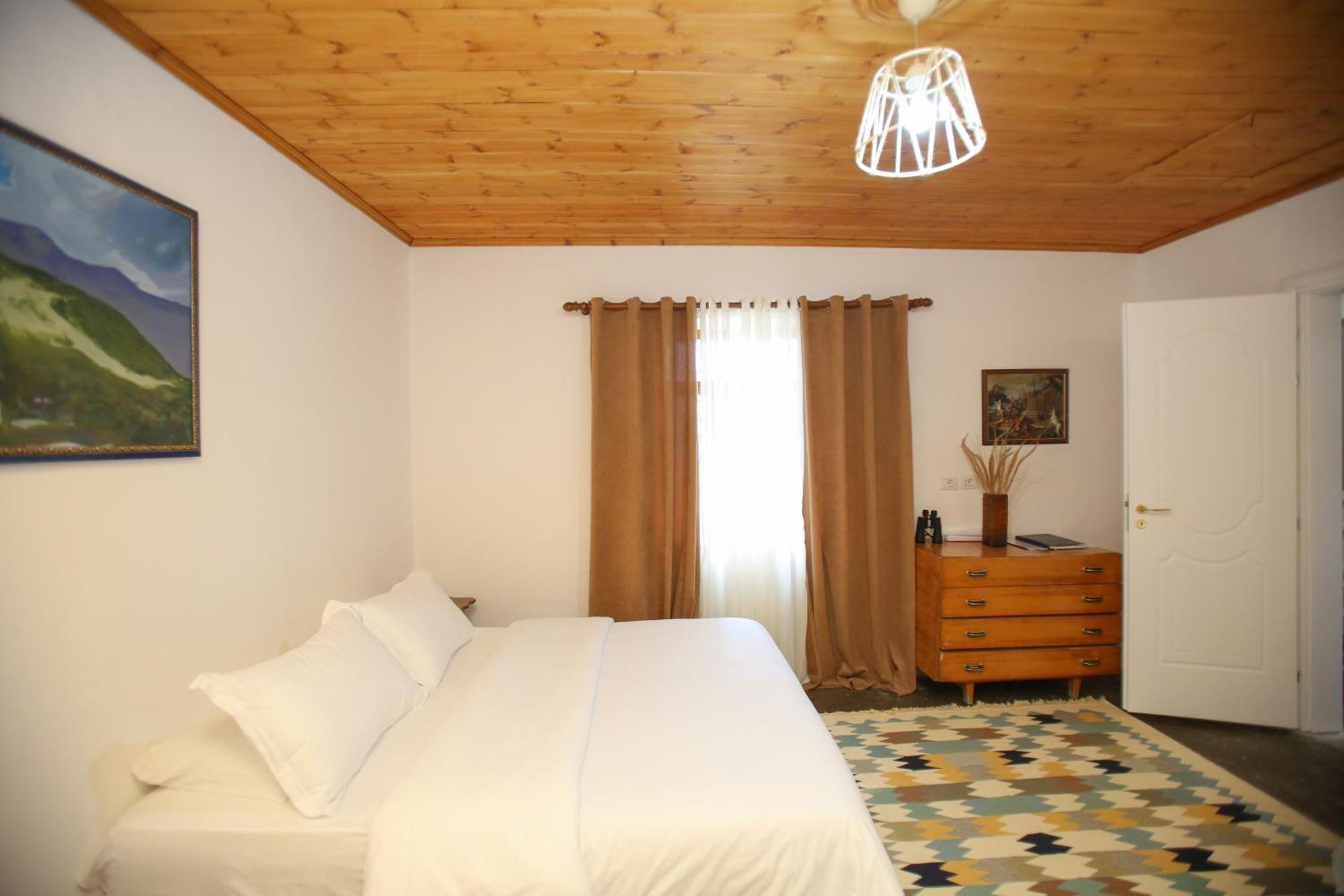Chalet Village Bashaj